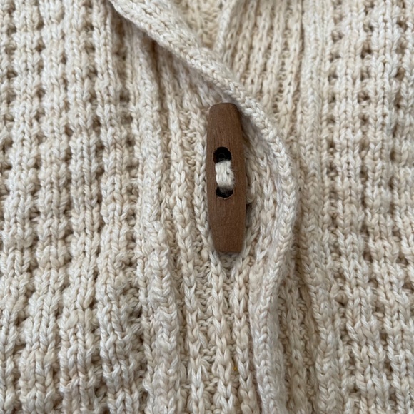 EUC FREE PEOPLE Micah Cardi Sweater Ivory Wooden Toggle Button Women’s Sz Small - Picture 7 of 8